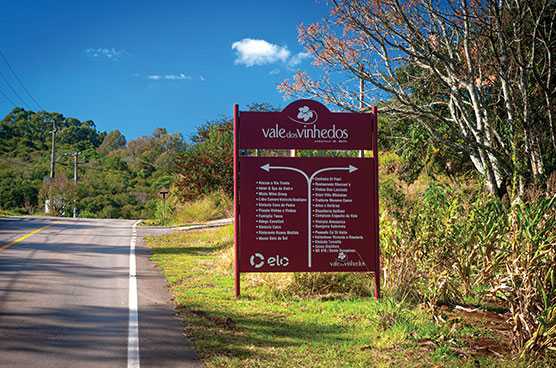 Infraestrutura de segurança com condomínio
totalmente murado e portaria 24 horas